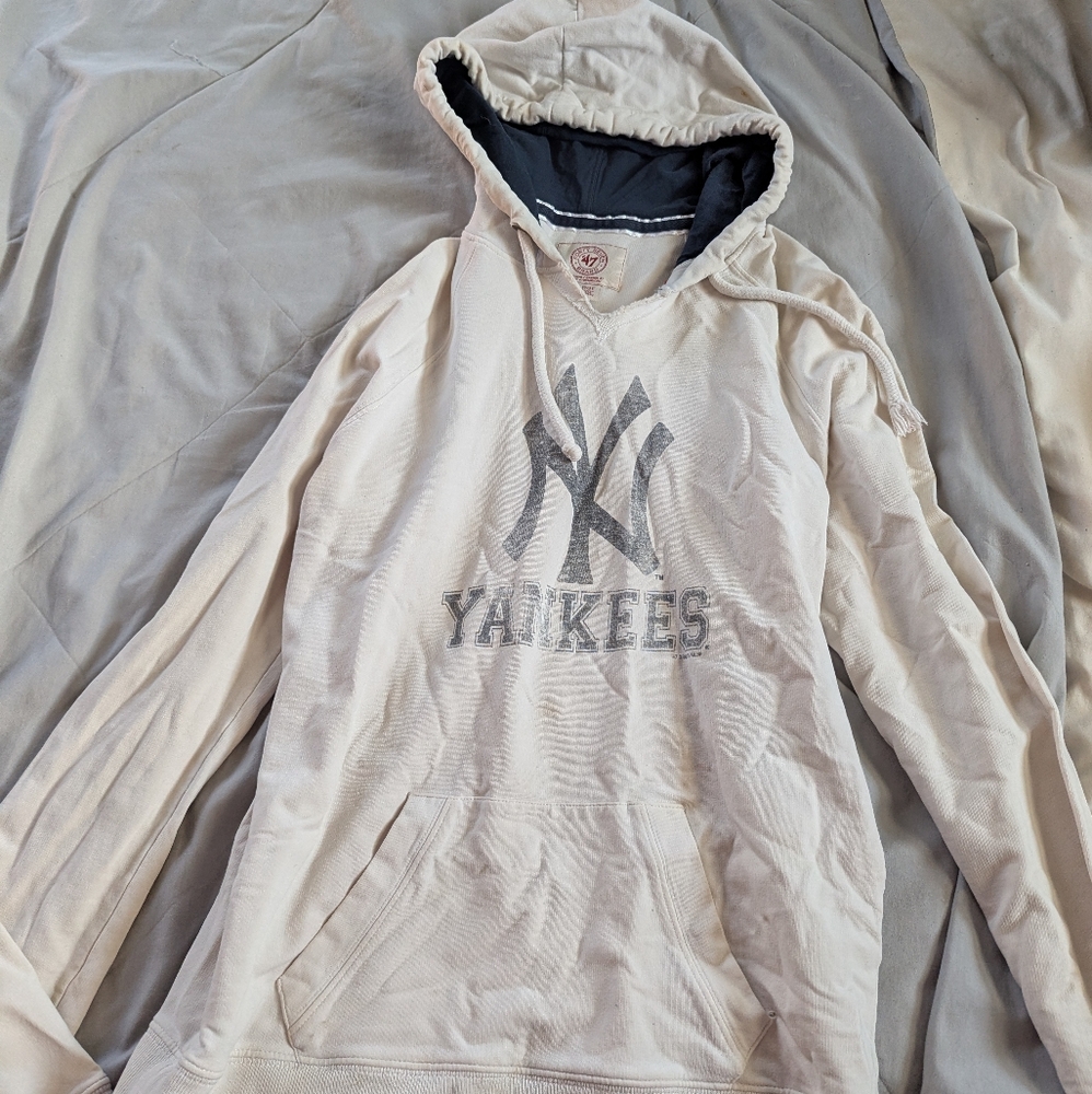 Yankees Beige Hoodie Sweater